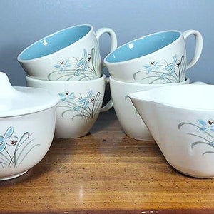Vintage 6-Piece Breakfast Set – Blue & White Ceramic Coffee Set – Cozy Farmhouse Kitchen Decor – Vintage Ceramic Tableware