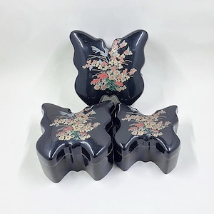 Charming Butterfly Nesting Trinket Boxes – Set of 3 Lacquered Keepsake Boxes -  Vintage Storage Set - Butterfly Jewelry Box