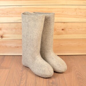 Mens Siberian Valenki Boots, Original Wool Felt, Handmade image 2