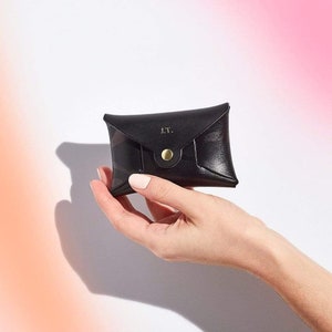 Monedero de cuero personalizado para mujer / Raya de tigre negro / Regalo del Día de la Madre para ella / Monedero de moneda con mensaje secreto Iniciales frustradas en oro imagen 3