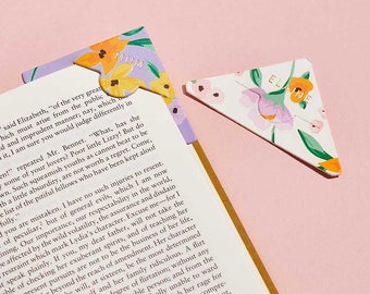 Personalised Floral Leather Corner Bookmark / Flower Design / Mother's Day Gift for Book Lover Mum / Bookish Reading Present for Birthday