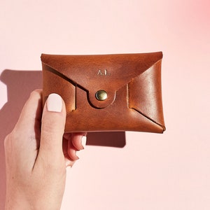 Personalisierte braune Ledergeldbörse Frauen / Hellbraune Leder Geldbörse / Muttertag Geschenk Mama / Geheime Nachricht Münze Geldbörse + Gold Initialen