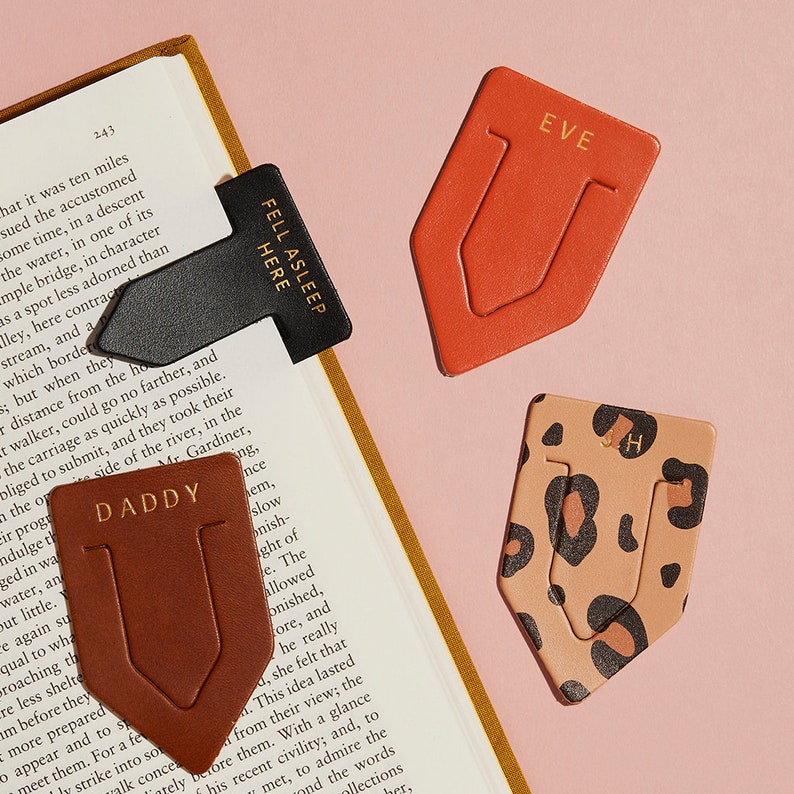 Personalised Leather Point Bookmark Arrow Shape Bookmark Personalized Mother's Day Present for Readers Birthday Gift for Book Lover image 4