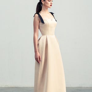 Elegant Taffeta Maxi Dress with Bow Straps | Sweetheart Neckline Evening Gown | Formal A-line Silhouette for Women | High Waist Maxi Dress