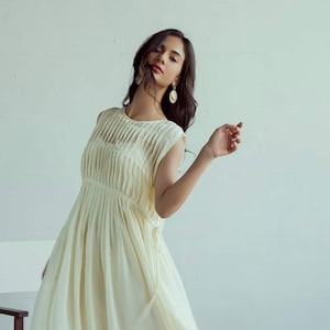 A-Line Pleated Midi Chiffon Dress with Sleeveless