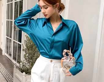 Seidenbluse mit Kragen und Bischofsärmeln - erhältlich in 50 Farben