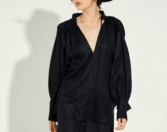 Losse linnen blouse met lange mouwen / linnen overhemd met kraag en V-hals / Verkrijgbaar in 50 kleuren