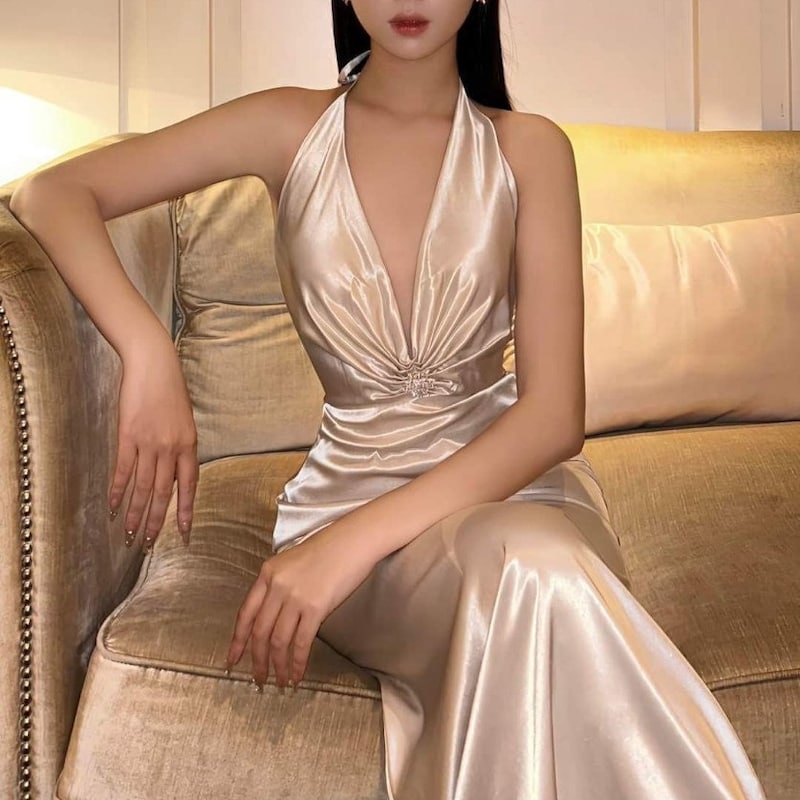 VC Stylish Black White Color Block Deep V-Neck Halter Sleeveless Long Dress Summer Date Daily Gown