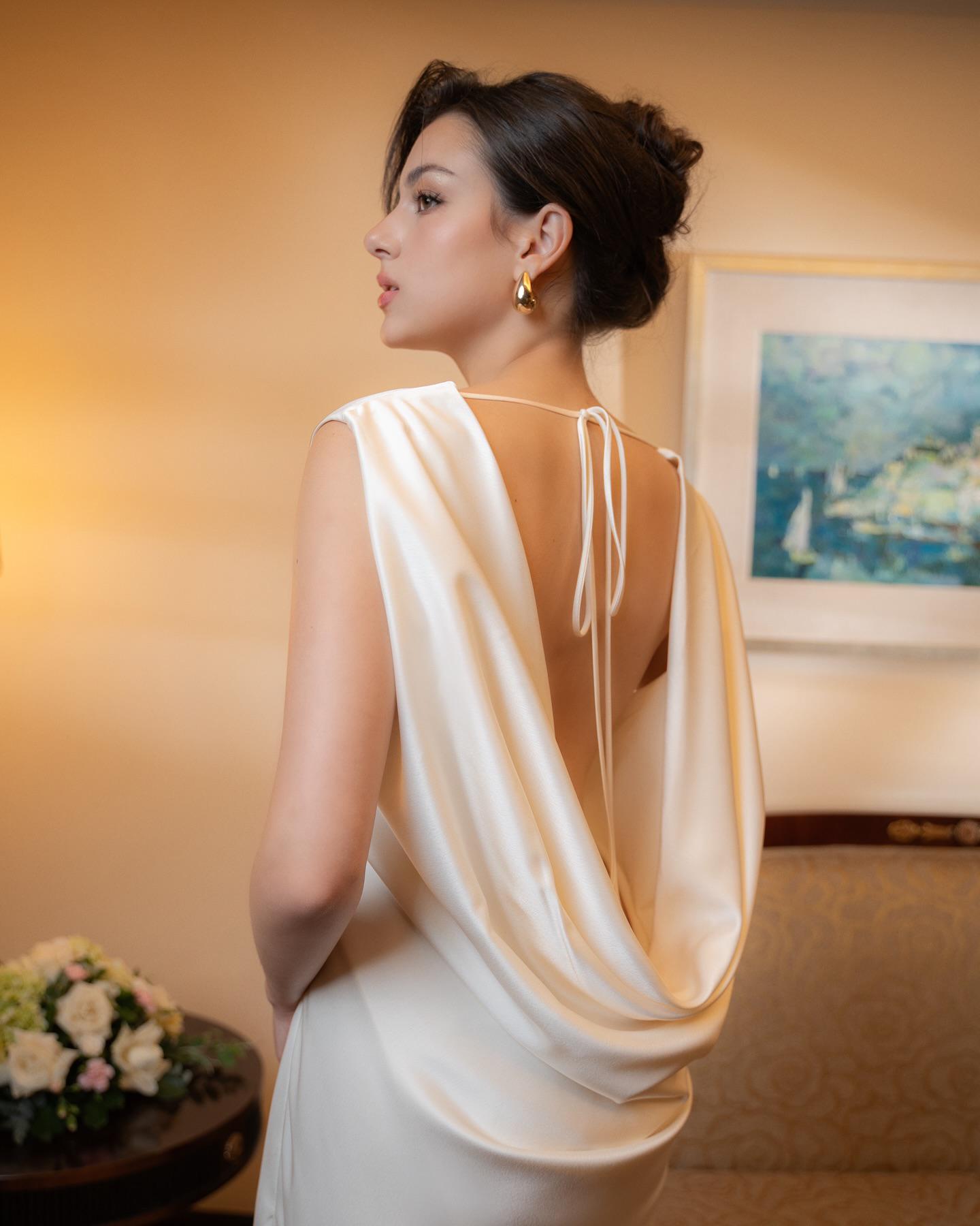 backless long sleeve short dress Satin Cowl Neck Sleeveless Backless Maxi Wedding Guest Dress Silk Open –  HAMILADESIGNSNYC