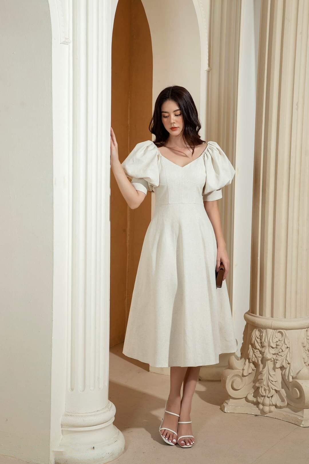 Minimalist V-Neck Midi Linen Dress for Women with Side Slits and Relaxed Short Sleeves main image 0