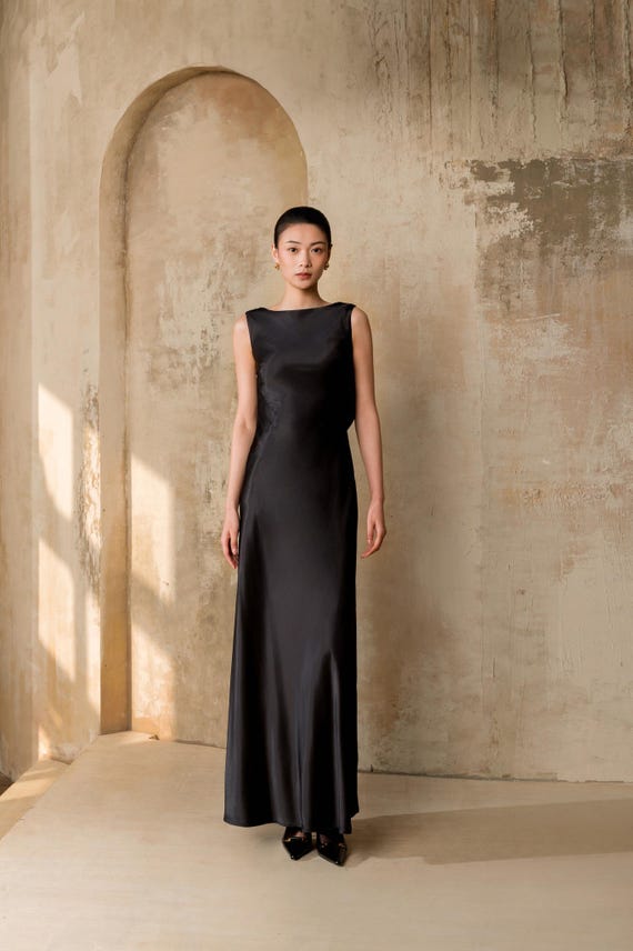black dress straight Minimalist Silk Maxi - Cowl Back Evening Gown With Tie Detail - 90s Vintage Style Bias Cut Dress - Elegant Wedding Guest Dress Cheap Casual Wedding Dresses embroidered dresses women Women's Colour:Gold it features a maxi
