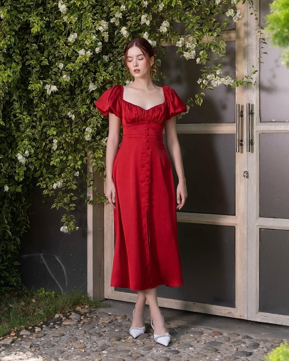 slit dresses for women VENUS Shape Embrace High-Slit Dress | Black Luxe Dress Color:Sage-green The fabric feels smooth WornOnTV: Piper's butter yellow