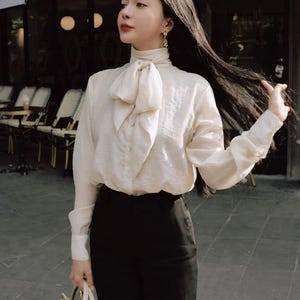 Loose Linen Blouse with Long Sleeves / Tie Neck Linen Blouse with Long Bishop Sleeves Shirt for Women / Loose Fitting linen Blouse