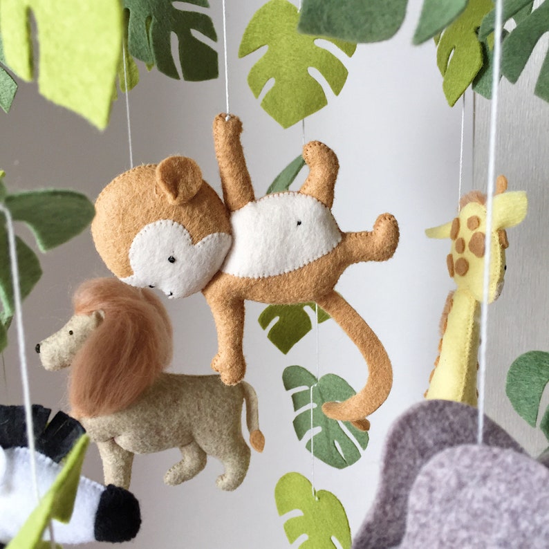 zoo cot mobile