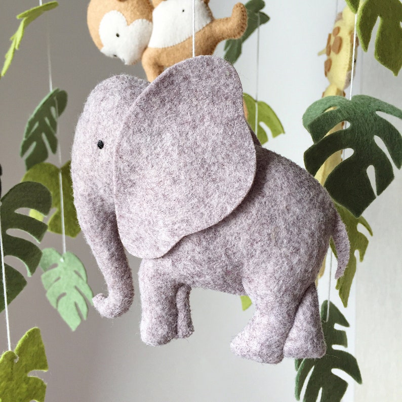zoo cot mobile