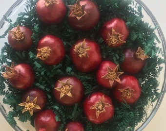 Organic dried pomegranates, enhanced