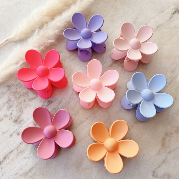 Preppy Aesthetic Flower Hair Claw Clips Brown