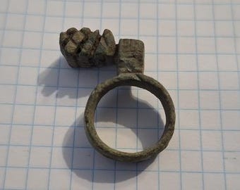 ancient rome  key ring 1-3 century roman empire