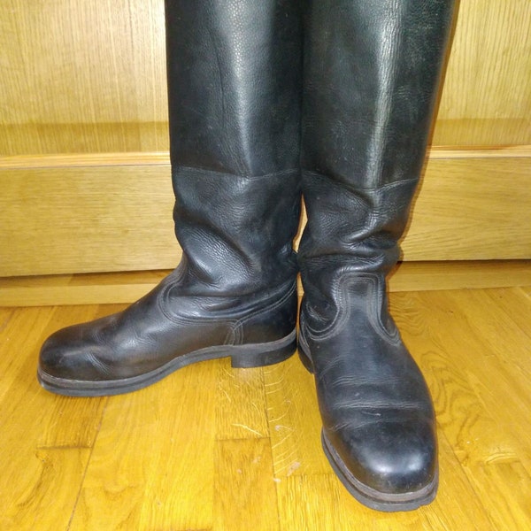 military officer's boots made of cowhide leather.Cowhide cowhide officer's boots of the Soviet period Soviet army boots