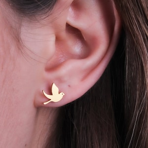 14K Solid Gold Pigeon Earrings, Real Gold Pigeon Stud Earrings,Pigeon Earring Studs,Pigeon Gold Animal Earring, Christmas Gifts