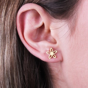 Dainty Flower 14K Solid Gold Stud Earrings, Flower Studs, Daisy Flower 14K Gold Earrings,Rose Gold & White Gold Earrings, Mothers Day Gifts