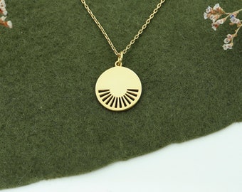 Colar Raio de Sol em Ouro 14K: Disco de Luz Solar Minimalista, Joia de Tarô, Presente para o Dia dos Namorados