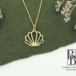 14K Solid Gold Seashell Necklace,Real Gold Seashell Pendant, Shell Charm Pendant, Sea Shell Line Necklace,Shell Jewelry, Christmas Gifts