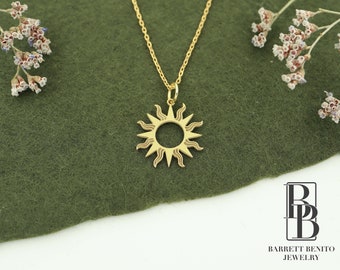 14k Gold Sun Necklace, Solar Celestial Pendant, Gold Sun Charm, Minimalist Sun Necklace,Celestial Jewelry,Sunshine Pendant,Mothers Day Gifts
