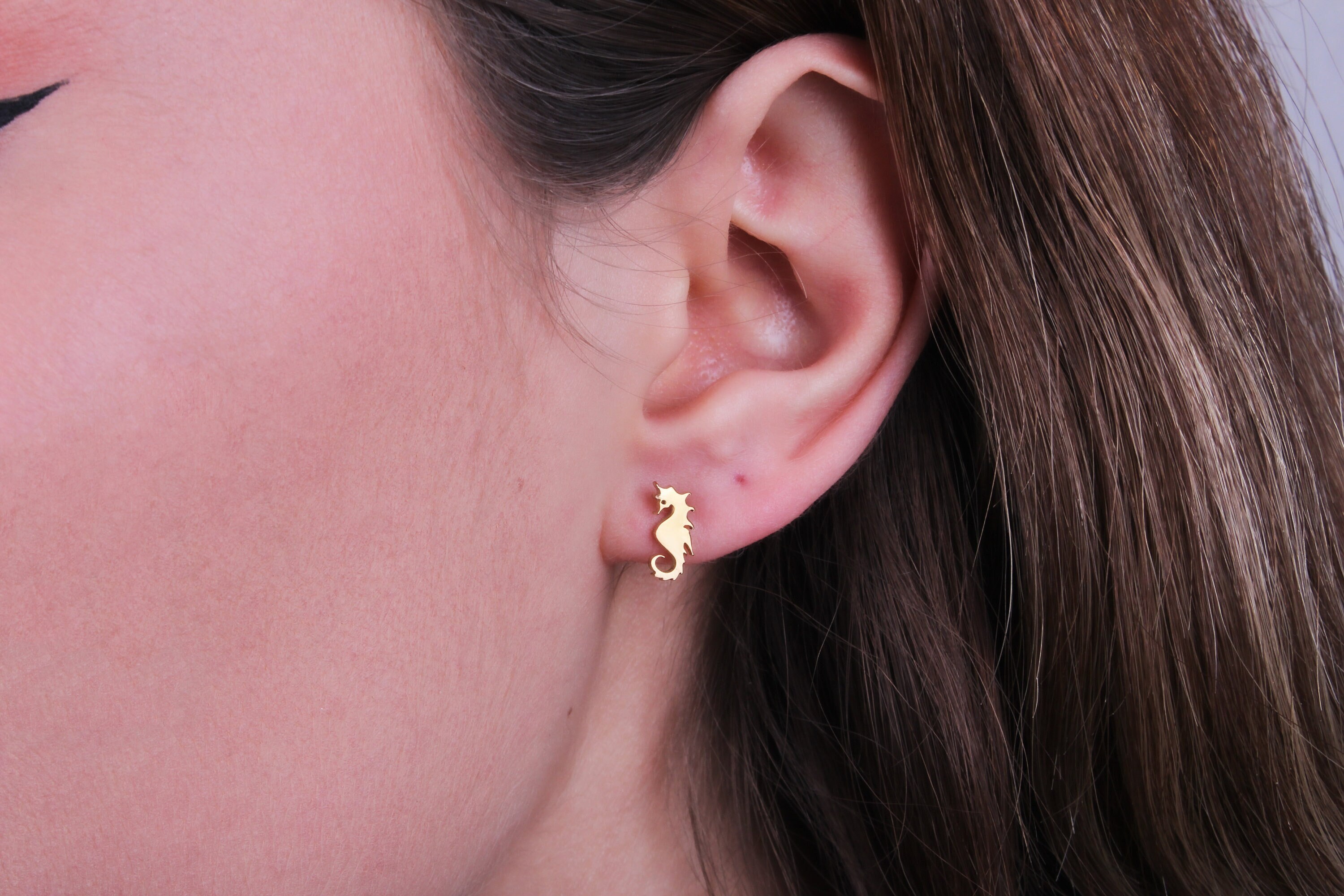 Little Seahorse Fish Stud Earrings in 14K Solid Gold, Cute Fun Gold Animal Jewellery,Christmas gifts,Animal Lover,Nature Inspired