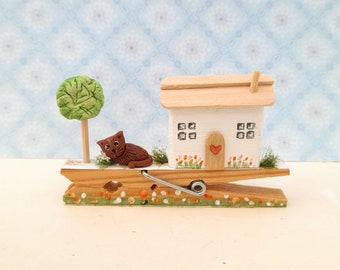 Cat Lovers Cottage Handmade Miniature Peg Home Gift