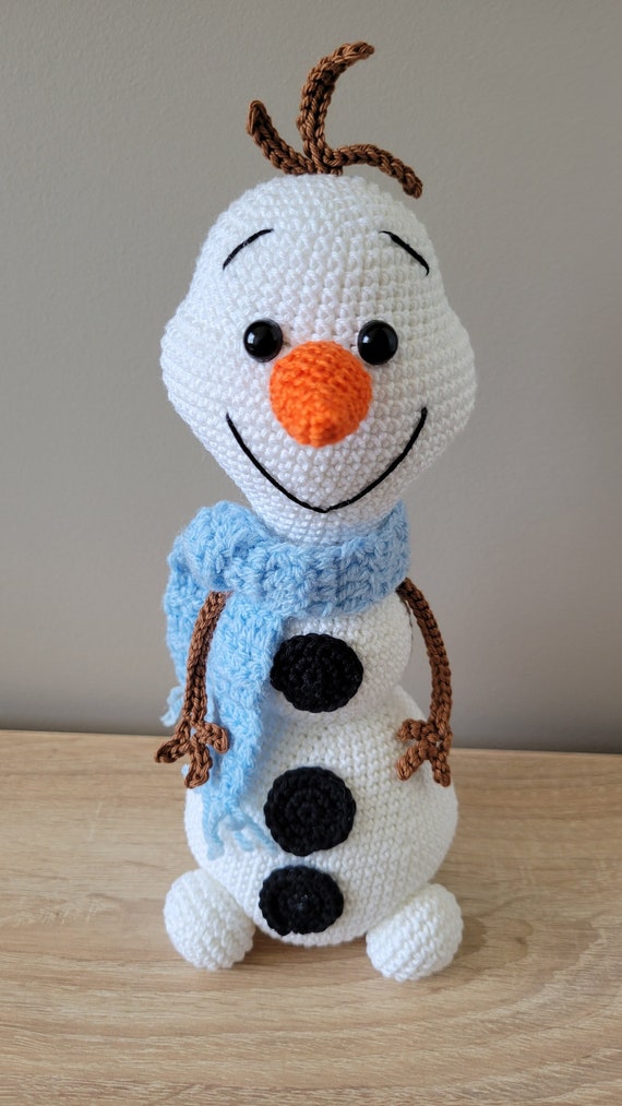 Crochet snowman inspired by the world of 'Frozen'