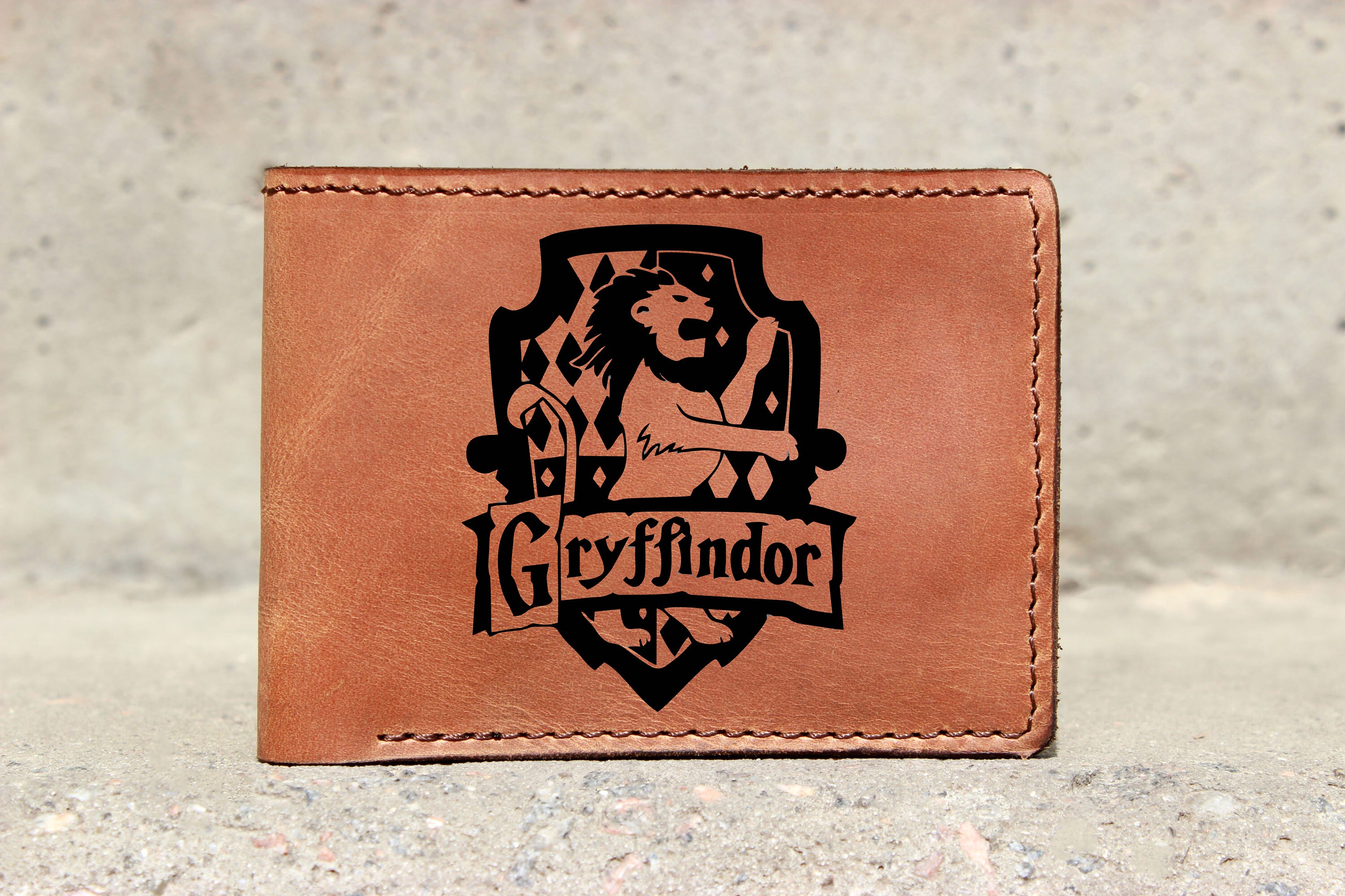 GRYFFINDOR custom wallet / Wizard leatherr man bifold wallet / Etsy