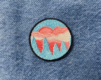 Transgender Pride Aufnäher: Dezent LGBTQ+ Motiv Gesticktes Motiv (3,5 inch)