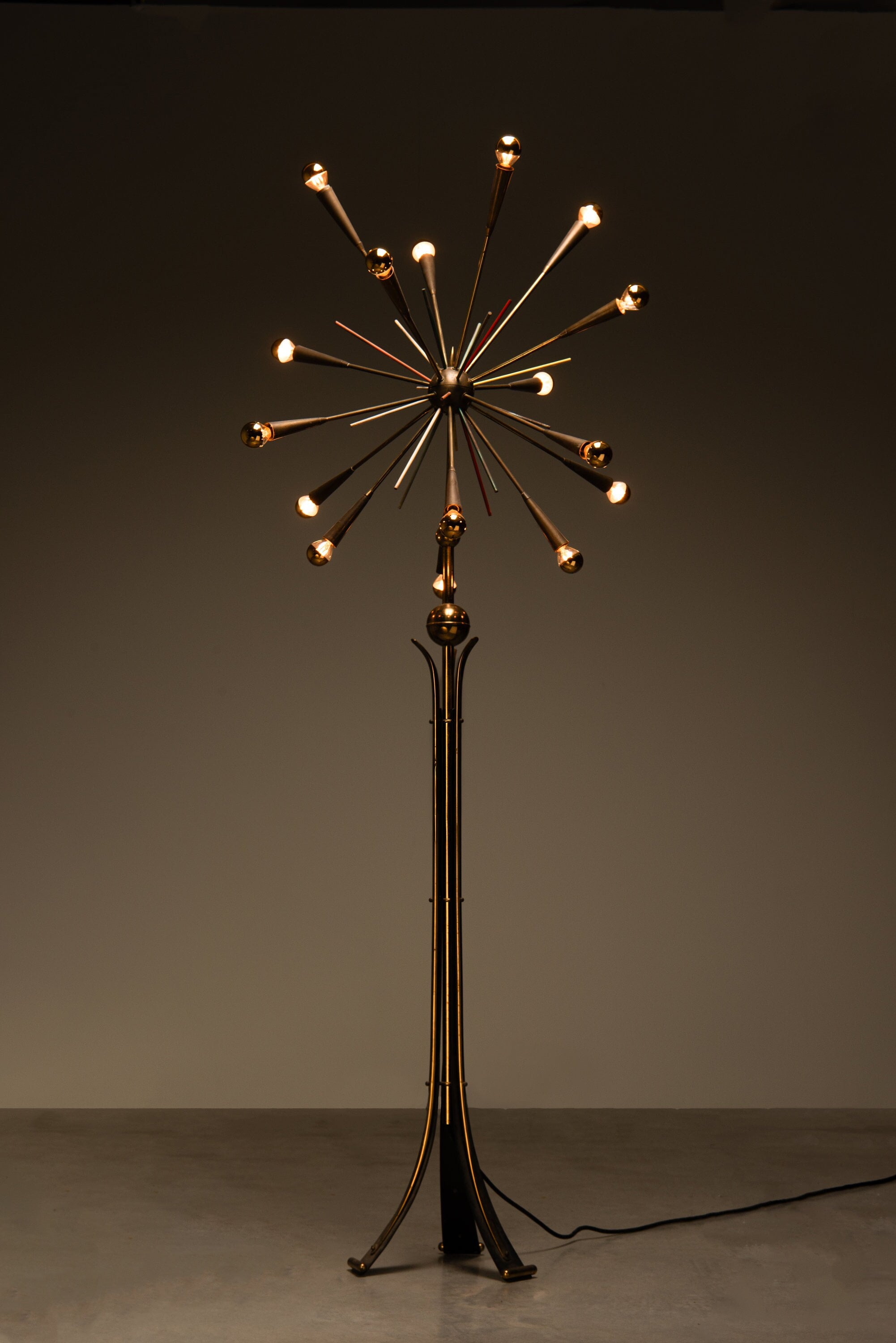Italy 3arms Brass Floor Lamp B&W Stilnovo フロアランプ Italy 3arms Brass Floor Lamp B&W Stilnovo フロアランプ