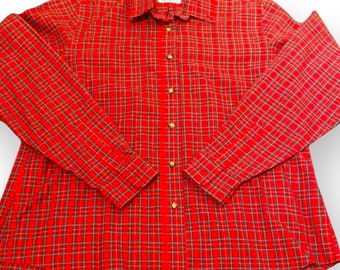 Vintage The Woolrich Woman vintage red plaid buttondown shirt