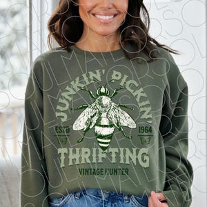 Thrifter Png, Retro Thrifting Png, Distressed Antiquers Sublimation Digital Download, Vintage Antiques Shirt Clipart, Junkin Pickin Thriftin