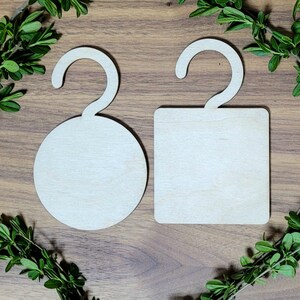 Unfinished Car Tags, Paintable DIY. Wooden Car Tag Hangers, Fun Craft Activity for Stylish Decor, School Pick Up Name Car Sign Hanger.