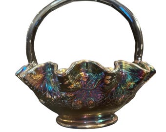 Cesta de cristal Fenton Amethyst Carnival con diseño de medallón persa