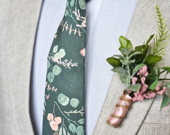 Eucalyptus green floral tie, sage green floral tie, Men's green necktie, sage wedding theme tie, groomsmen sage tie, Eucalyptus tie