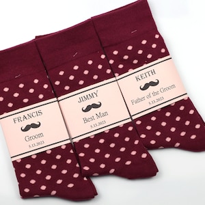 Groomsmen socks, Burgundy and blush polka dot socks, Socks Labels, Personalized Groomsmen socks, Custom labels, Men socks, wedding socks
