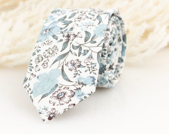 Pastel Blue floral wedding tie, White, blue and grey floral tie, wild flowers tie, light blue, dusty blue floral tie, blue boho wedding tie