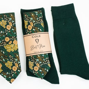 Hunter Green floral tie, Solid hunter green socks, Forest green wild flower tie, Emerald floral tie, Dark green floral tie, groomsmen socks
