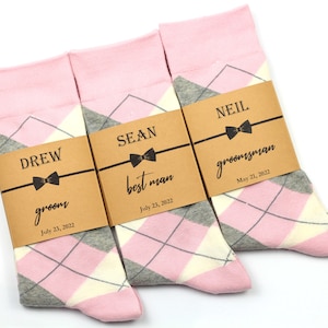Blush, grey and ivory argyle socks, Groomsmen blush pink socks, Personalized socks labels, Groomsmen proposal socks with custom labels