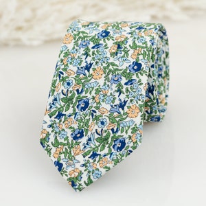 Sage green floral tie, Sage Green, coral and navy floral tie, Forest green necktie, Groomsmen sage green tie matching pocket square