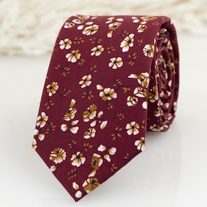 Burgundy floral tie, Wedding floral tie, Marron and champaigne floral necktie, Wine color floral tie for wedding matching pocket square