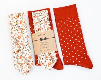 Burnt orange socks and floral tie, rustic wedding socks and tie, Copper fall color socks and tie, Groomsmen socks, Copper floral tie