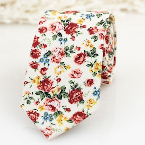 Corbata floral crema y borgoña, corbata floral borgoña, corbata floral borgoña y rubor, pajarita para niños de color rojo intenso, corbata de boda floral morera