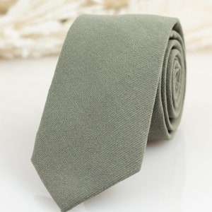 Sage Green Tie, Solid Sage Tie,  Dusty sage green tie, Groomsmen sage tie, sage wedding tie, solid sage green tie matching pocket square