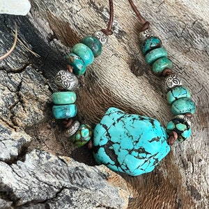 Chunky howlite necklace, boho jewelry.