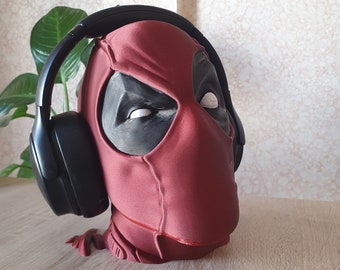 Deadpool Headset Stand - Office Desk Decor - Gaming Room Art - Paintable Bust - Headphone Holder